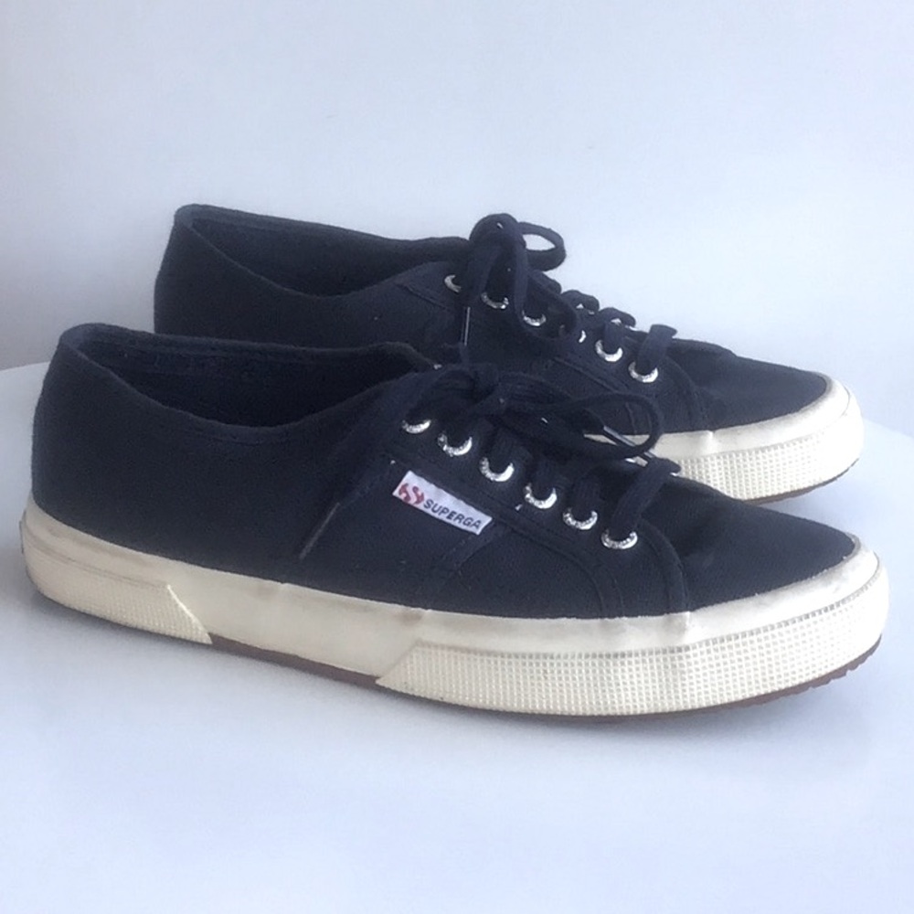Superga navy canvas classic 2750 COTU sneakers men’s 8 women’s 9.5